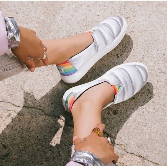TOMS Womens Size 9 Alpargata Mallow Unity Silver With Rainbow Accent Shoes - Picture 1 of 9